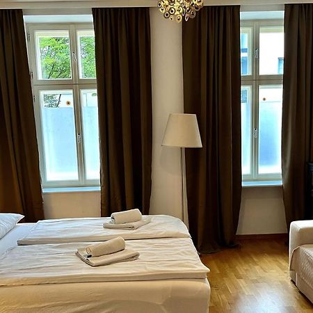 Casa Nostra - Zentrale Wohnung Am Augarten Вена Экстерьер фото