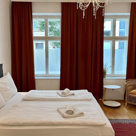 Casa Nostra - Zentrale Wohnung Am Augarten Вена Экстерьер фото