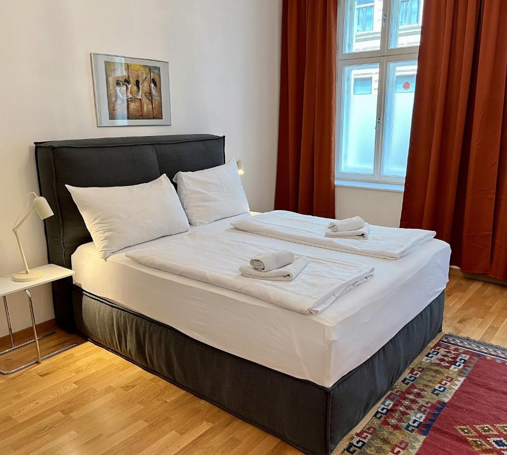 Casa Nostra - Zentrale Wohnung Am Augarten Вена Экстерьер фото